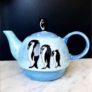 Penguins Blue Teapot